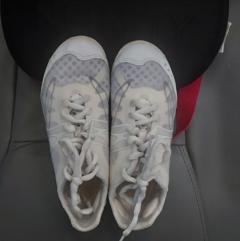 Nfinity Vengeance Cheer Shoe girls